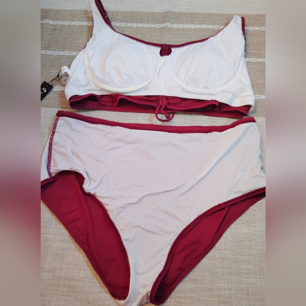 Maroon Bikini Set - Picture 3 of 4